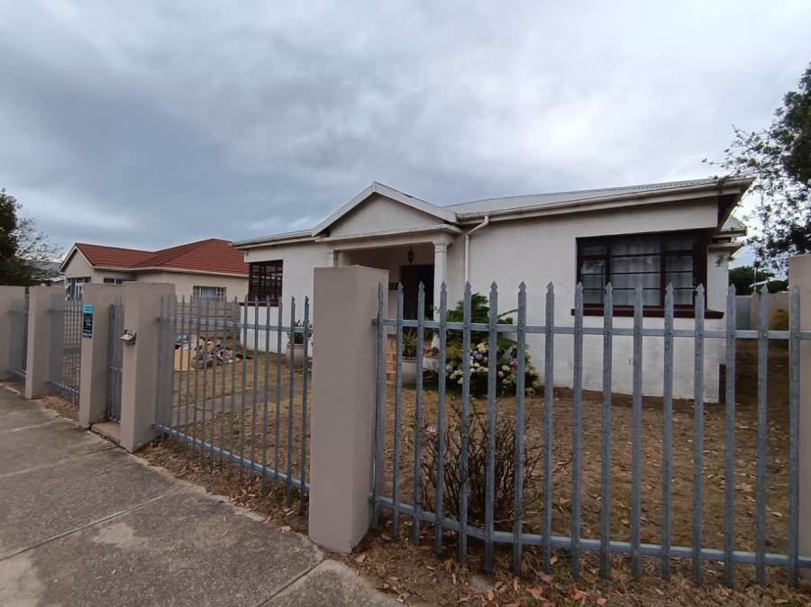 To Let commercial Property for Rent in Newton Park Eastern Cape